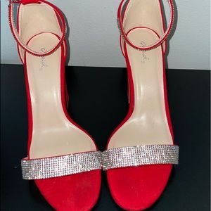 Sparky red pumps